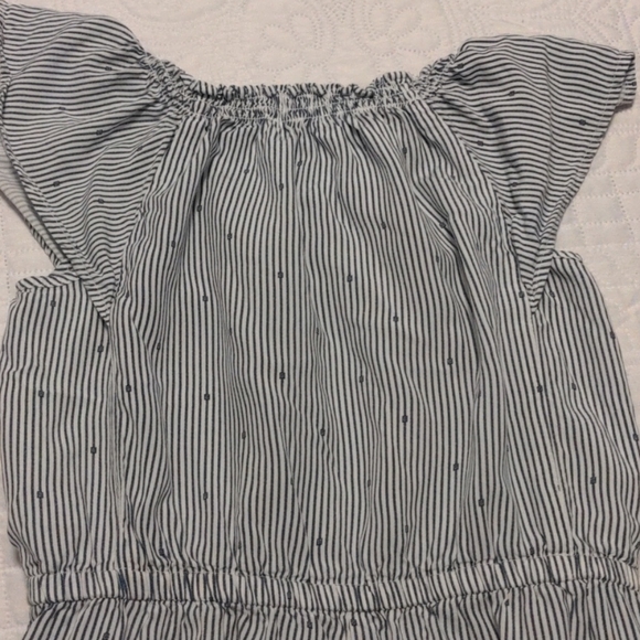 Striped romper. Perfect for tween and spring time - Picture 4 of 4